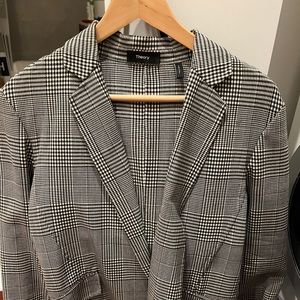 Theory Lightweight Blazer - Barely Worn